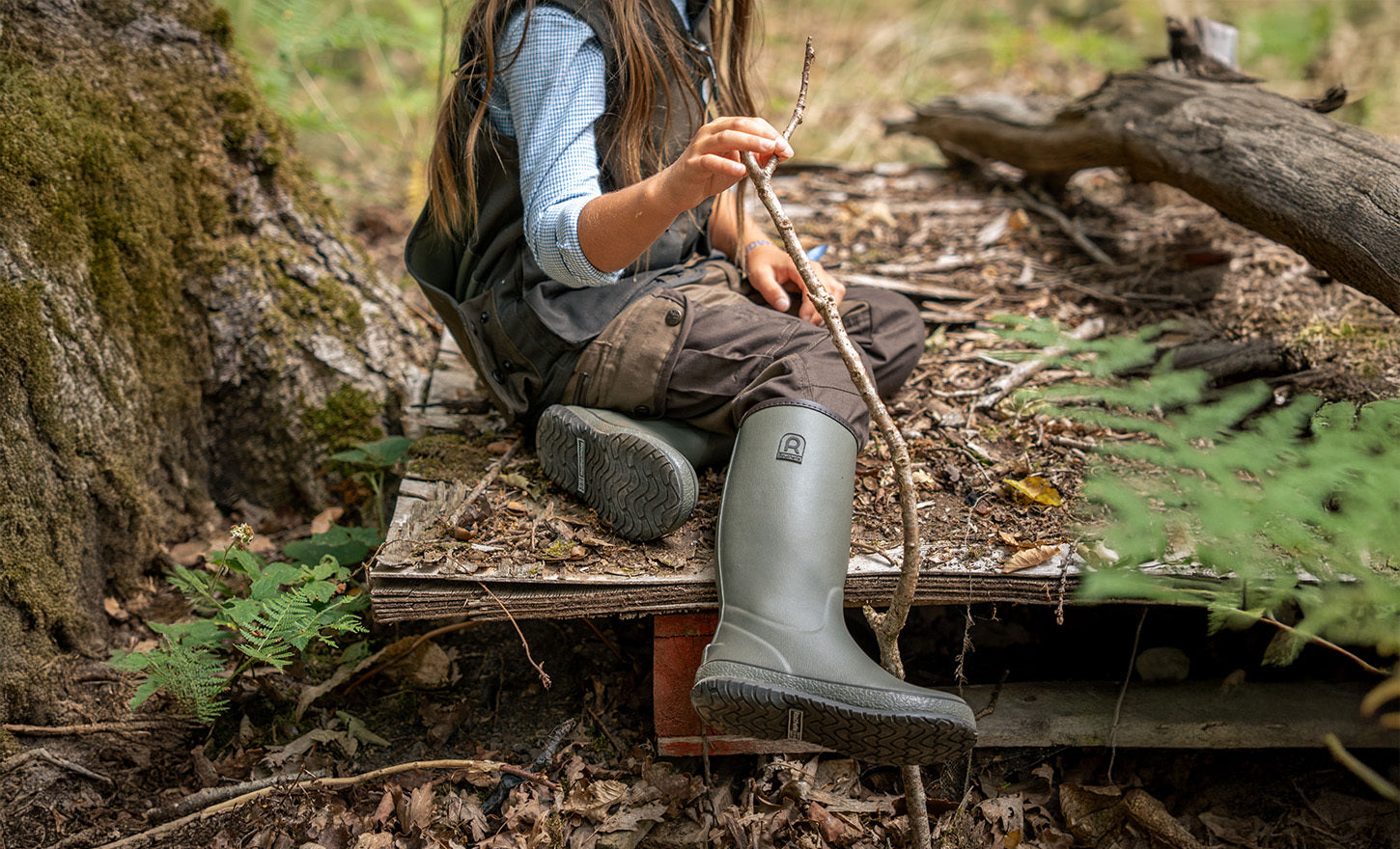 Rouchette Acteon Junior Boots - Khaki - anydaydirect