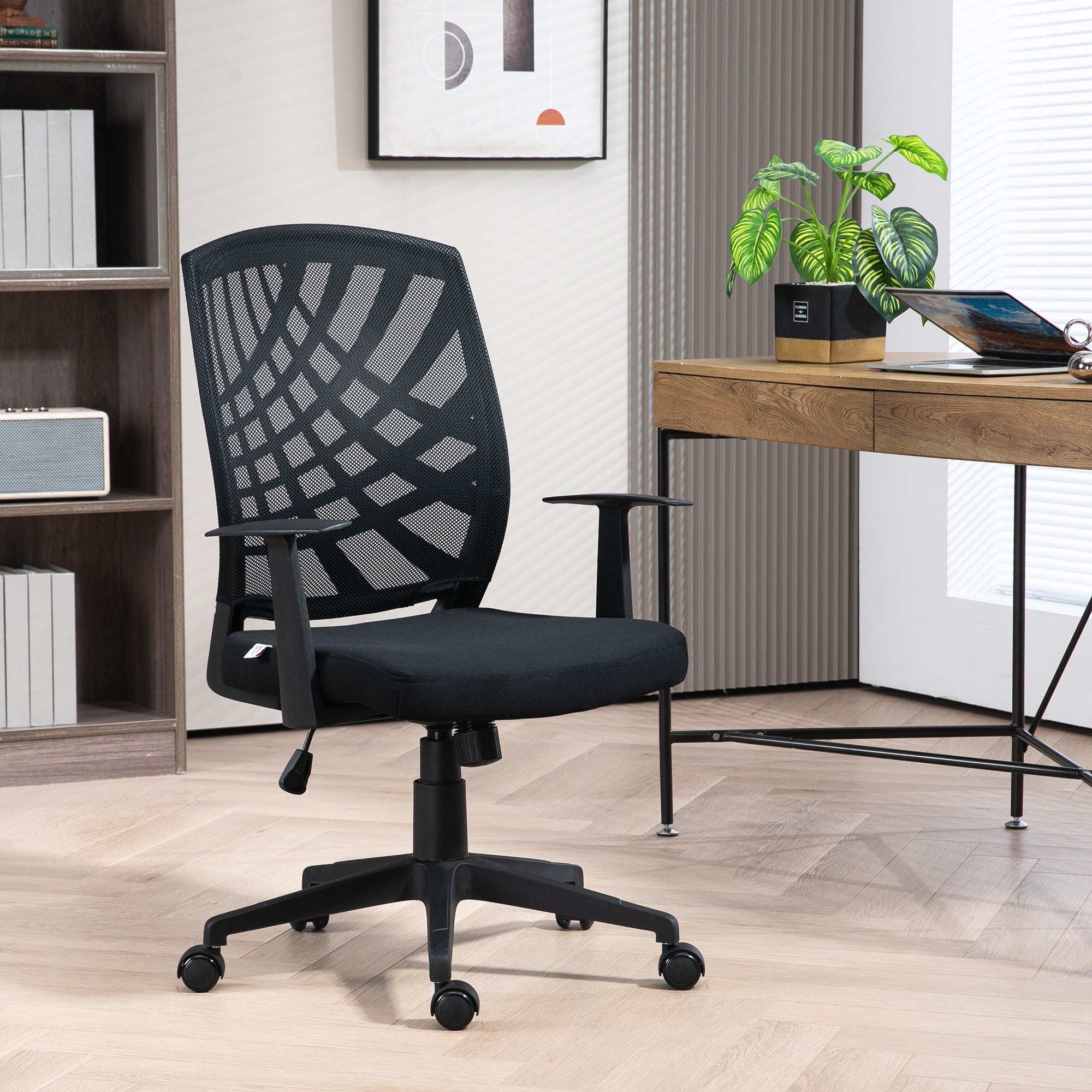 HOMCOM 97.5-106.5cm Adjustable Home Office Chair - Black - anydaydirect