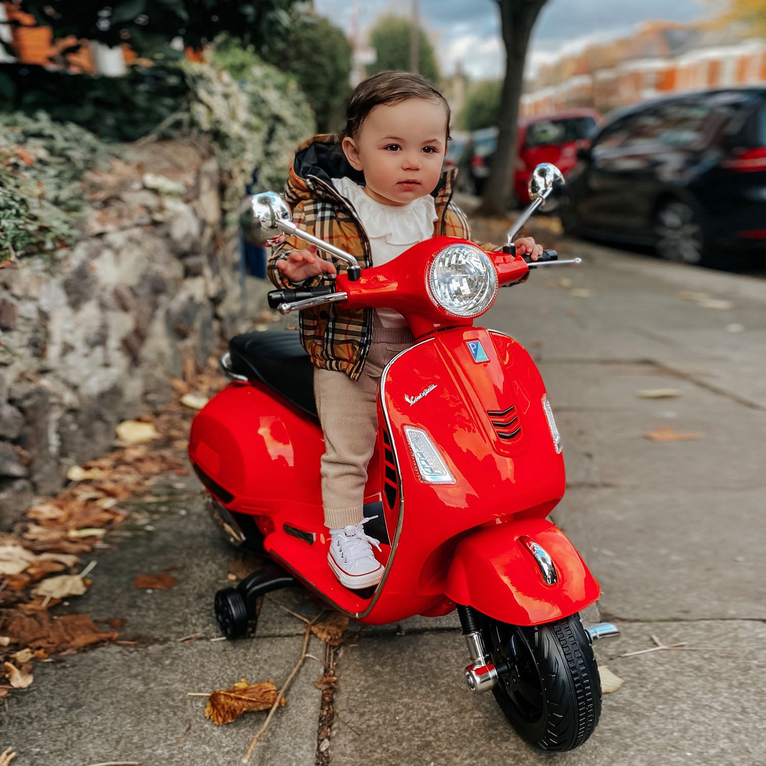 HOMCOM Kids' Motorcycle Ride-On: 6V with LED Illumination, Safe and Thrilling, Crimson - anydaydirect