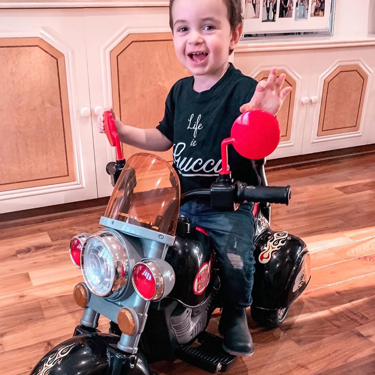 HOMCOM Electric Motorbike for Kids 6V Battery Powered Ride On Motorcycle with Lights and Sounds for 3-6 Years, Black - anydaydirect