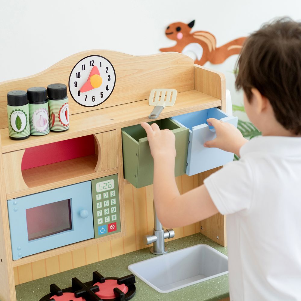 Wooden Kitchen Toy Kitchen With 5 Role Play Accessories TD-11708A - anydaydirect