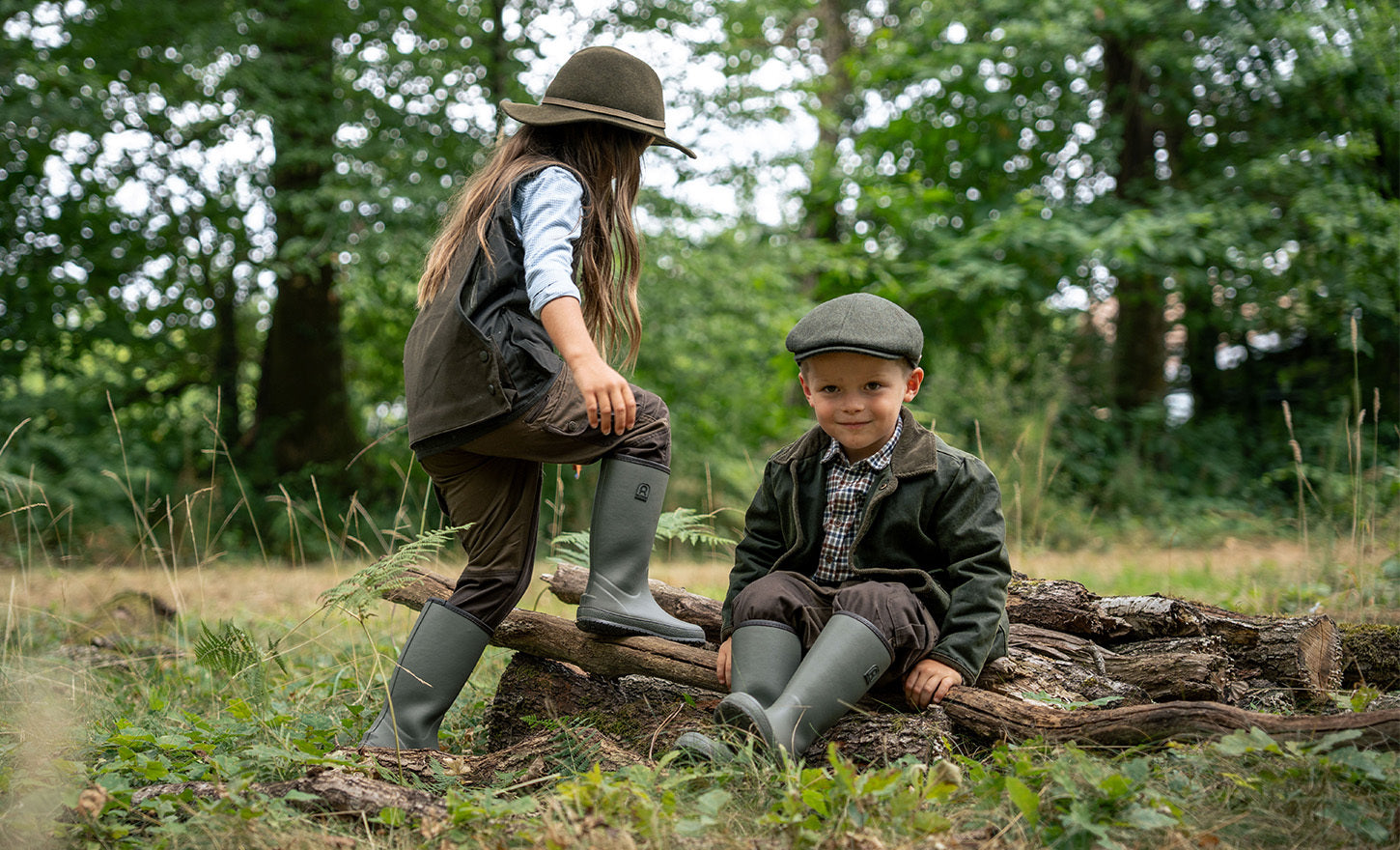 Rouchette Acteon Junior Boots - Khaki - anydaydirect