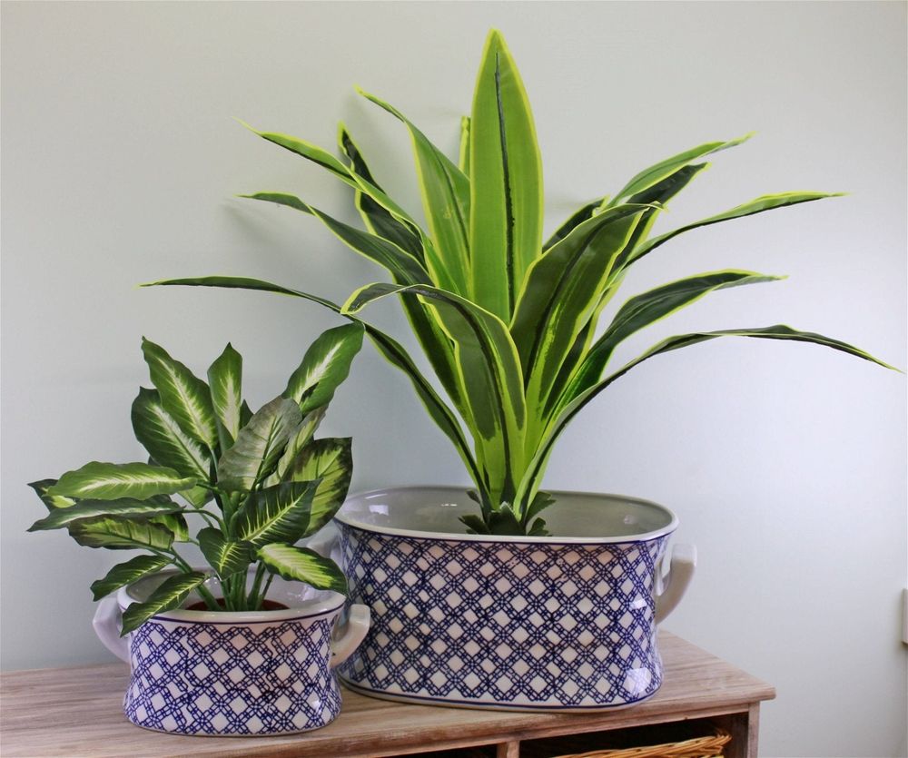 Set of 2 Ceramic Footbath Planters, Vintage Blue & White Geometric Design - anydaydirect