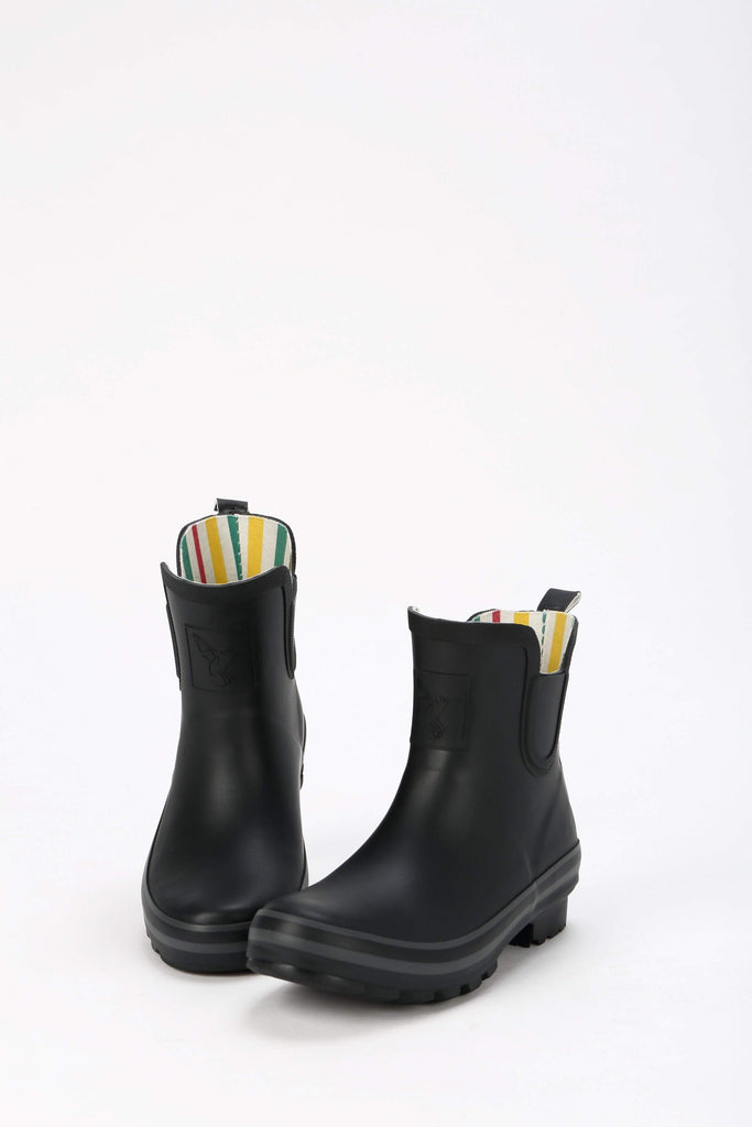 Evercreatures All Black Plain Meadow Wellies - anydaydirect