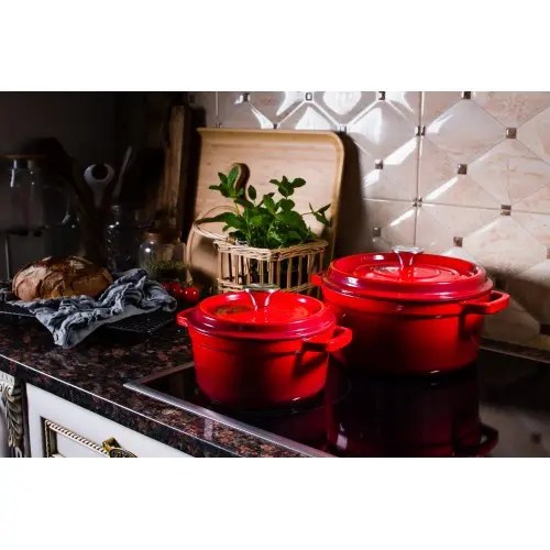 Grandfeu Enamelled Cast Iron Pot in Red, 4.7l. With Lid - anydaydirect