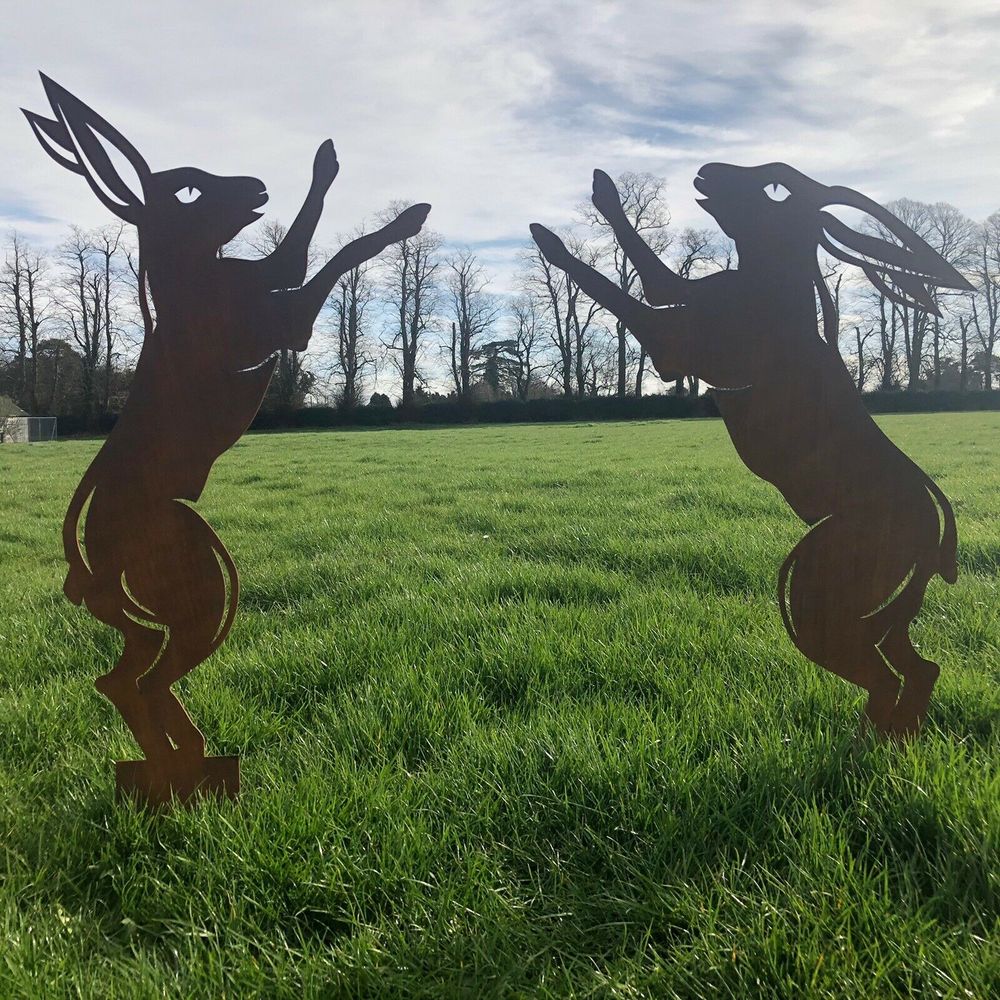2 BIG BOXING HARES RUSTY METAL Rustic Garden Ornaments Statue - anydaydirect
