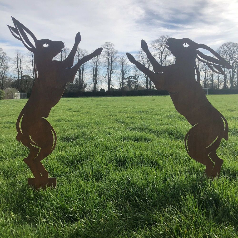 2 BIG BOXING HARES RUSTY METAL Rustic Garden Ornaments Statue - anydaydirect